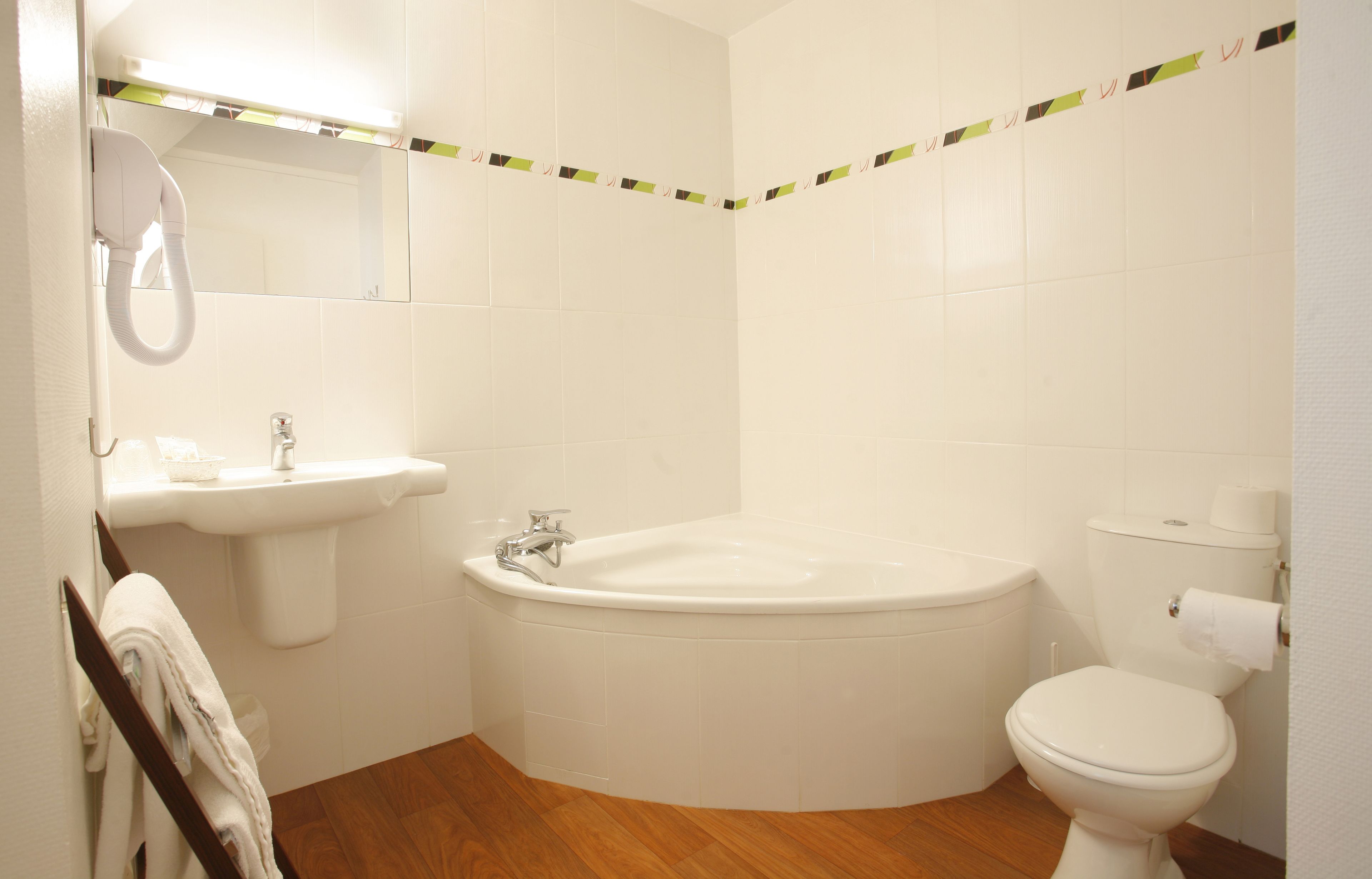 comfort twin room | bathroom | hair dryer, towels