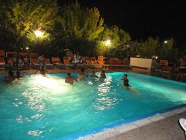 Piscina externa sazonal