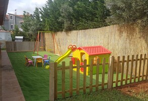 Children's play area - outdoor