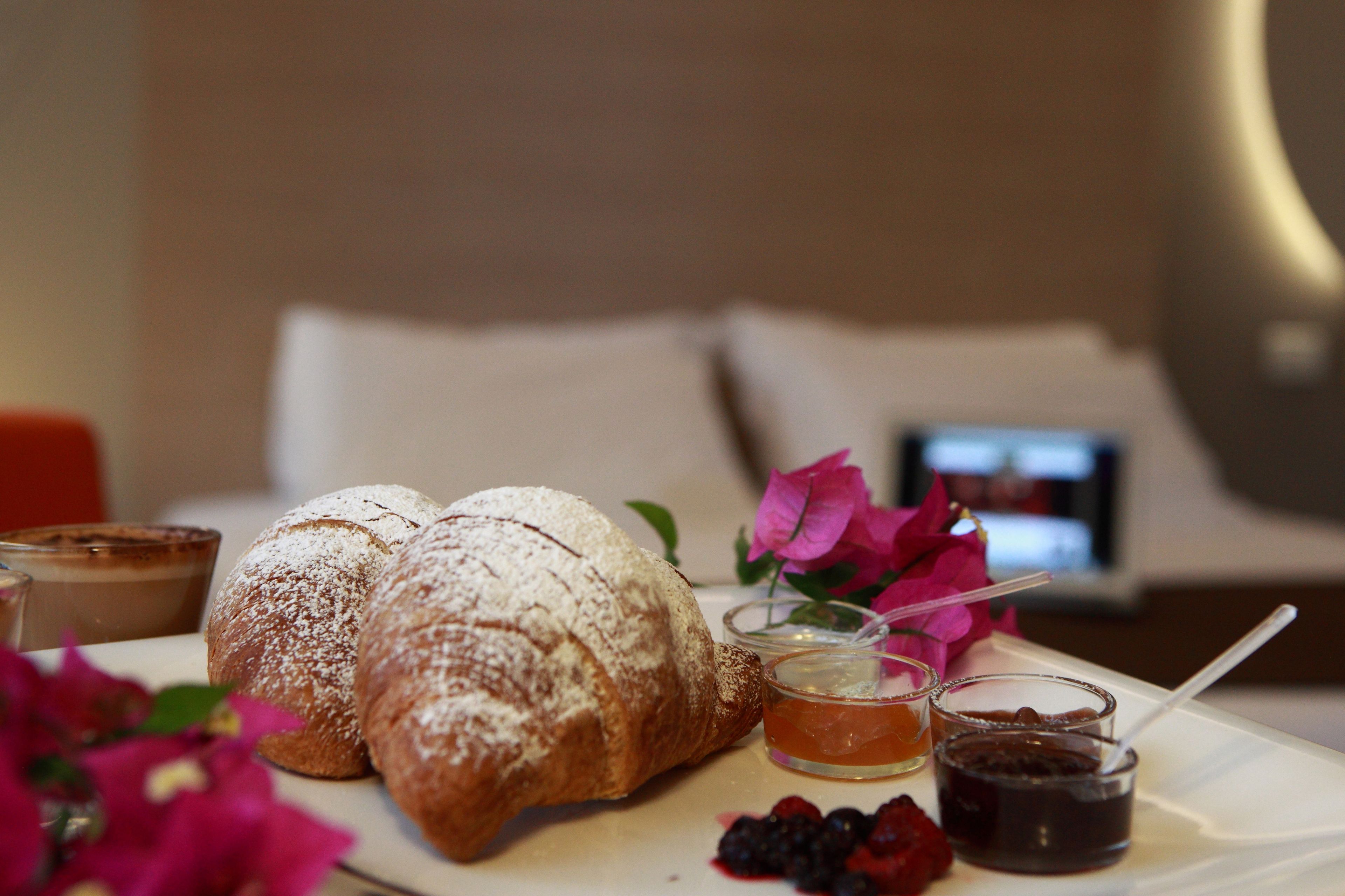 room service – dining