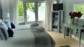Deluxe Double or Twin Room (Luxe Lagoon & Sea Facing King/Twin)