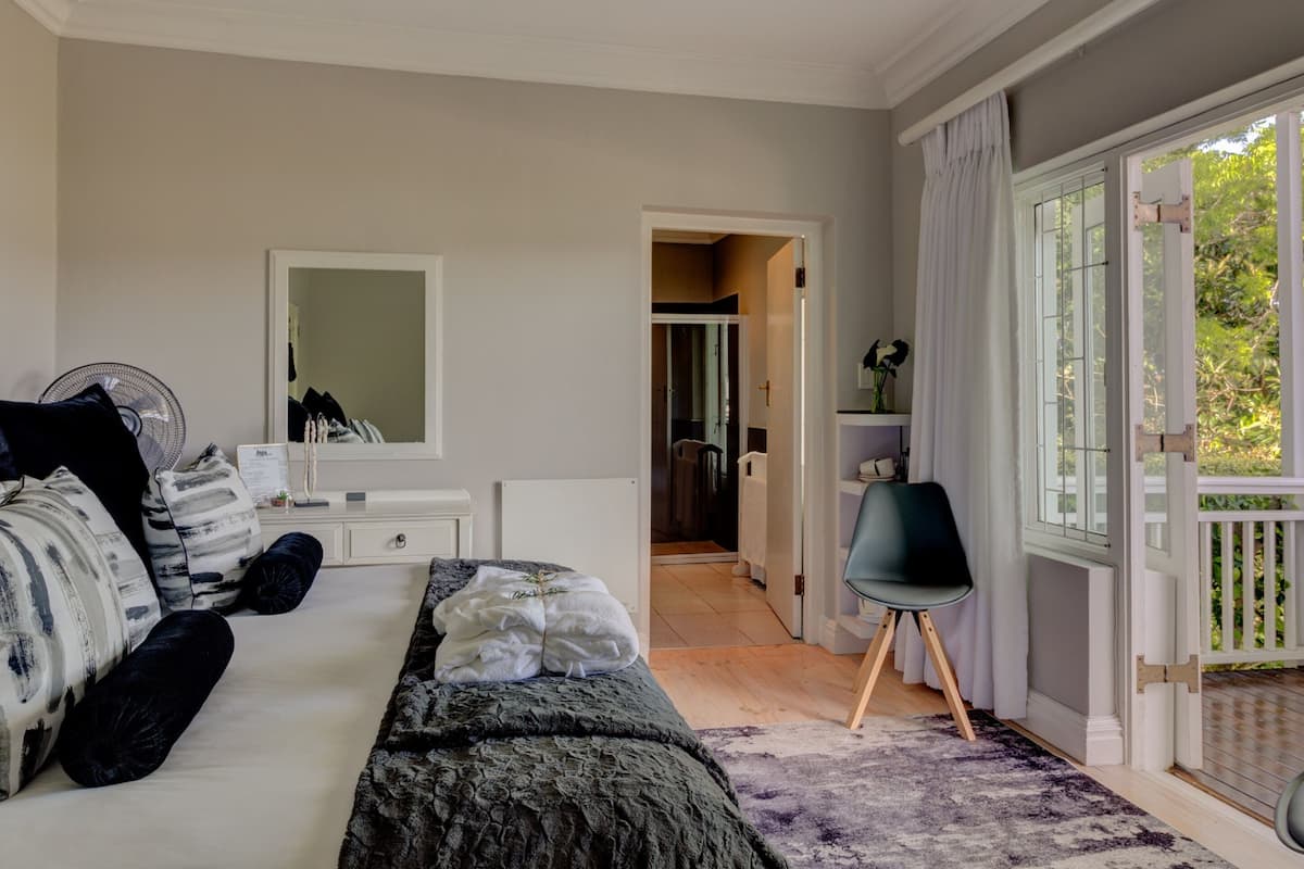 Standard-Doppel- oder -Zweibettzimmer (Standard Lagoon & Sea Facing King) | Bettwäsche aus ägyptischer Baumwolle, hochwertige Bettwaren