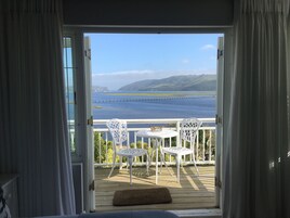 Deluxe Double Room, 1 Queen Bed (Luxe Lagoon and Sea-Facing Queen Room) | Egyptian cotton sheets, premium bedding, down comforters, pillowtop beds