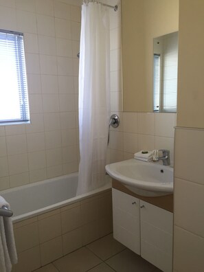 ห้องสวีท, 1 ห้องนอน | ห้องน้ำ