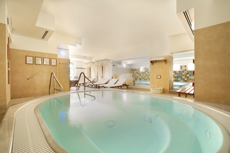 Hidromassagem interna. Hotel Szárcsa