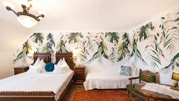 Quarto triplo superior | 2 quartos, cofres nos quartos, escrivaninha, Wi-Fi de cortesia