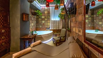 Sauna, Whirlpool, Dampfbad
