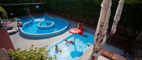 Aire de jeu extérieure pour enfants