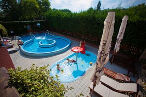 Aire de jeu extérieure pour enfants
