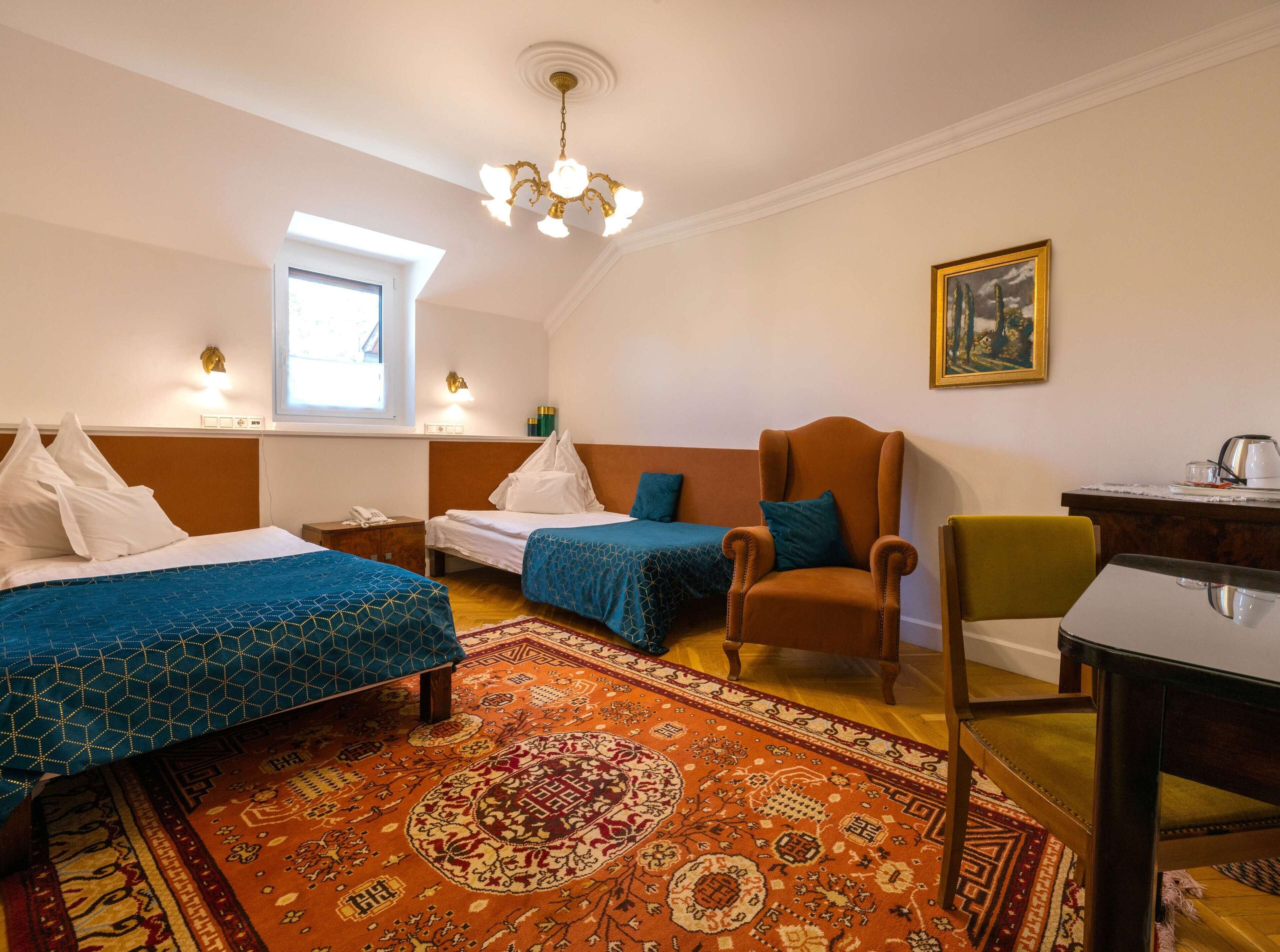 Classic 1+1 ágyas szoba | Coffres-forts dans les chambres, décoration personnalisée