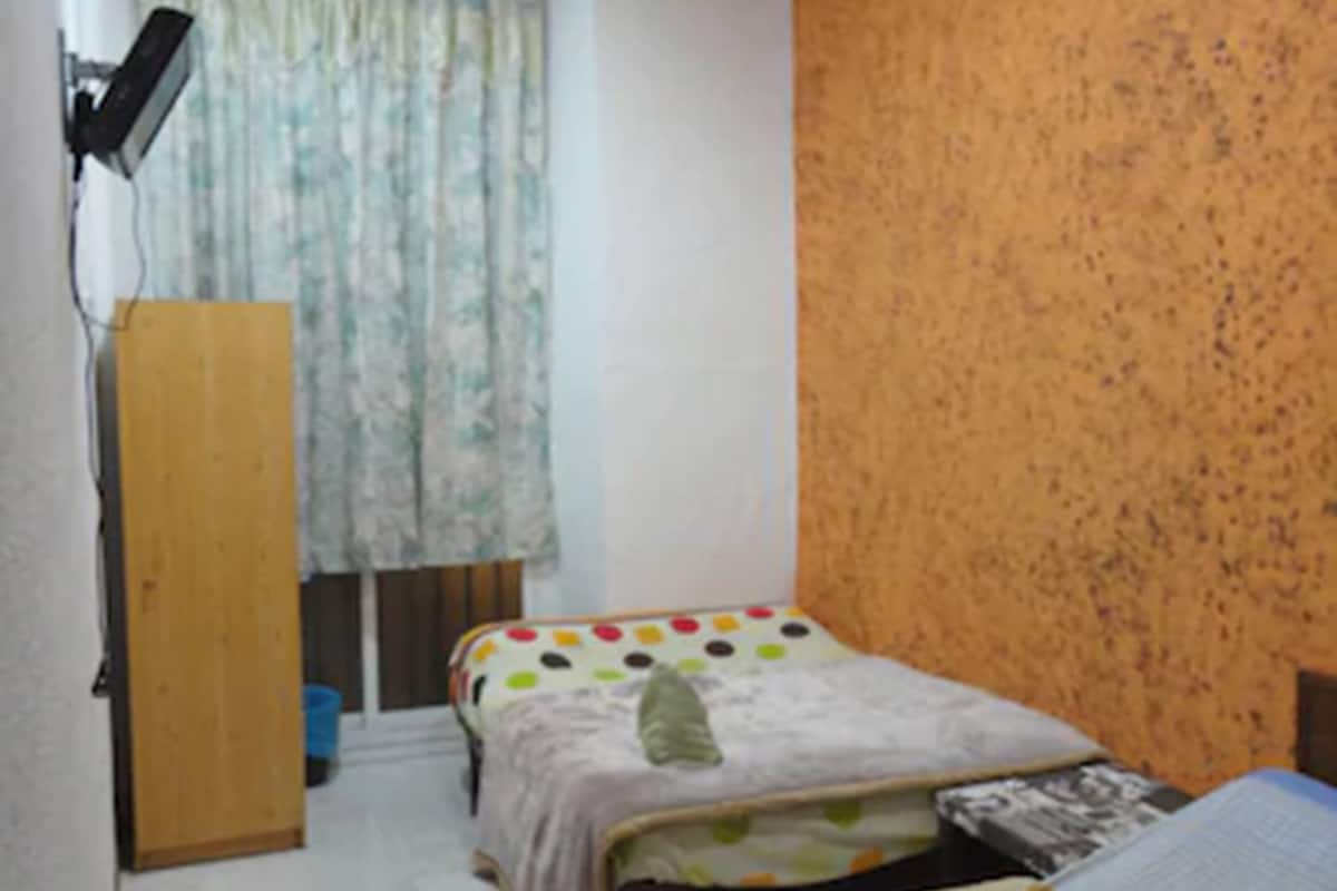 Chambre Double, salle de bains commune | Fer et planche à repasser, lits pliants/supplémentaires, Wi-Fi gratuit