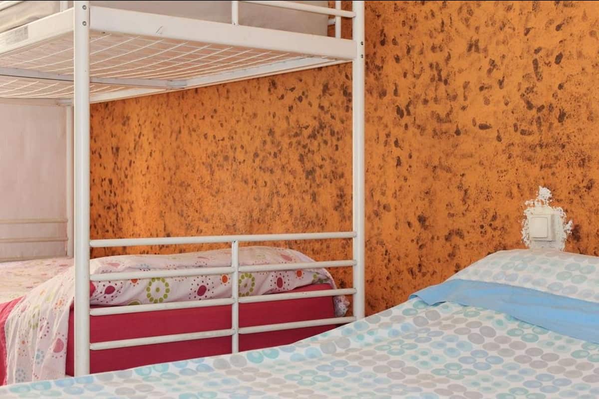 Fer et planche à repasser, lits pliants/supplémentaires, Wi-Fi gratuit