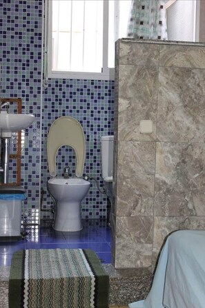 Hair dryer, towels - Central Station Hostel Barcelona (Barcelona)