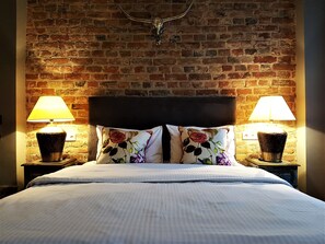 Deluxe Room, Balcony | In-room safe, individually decorated, individually furnished - SleepWell Apartments Nowy Świat (Warsaw)