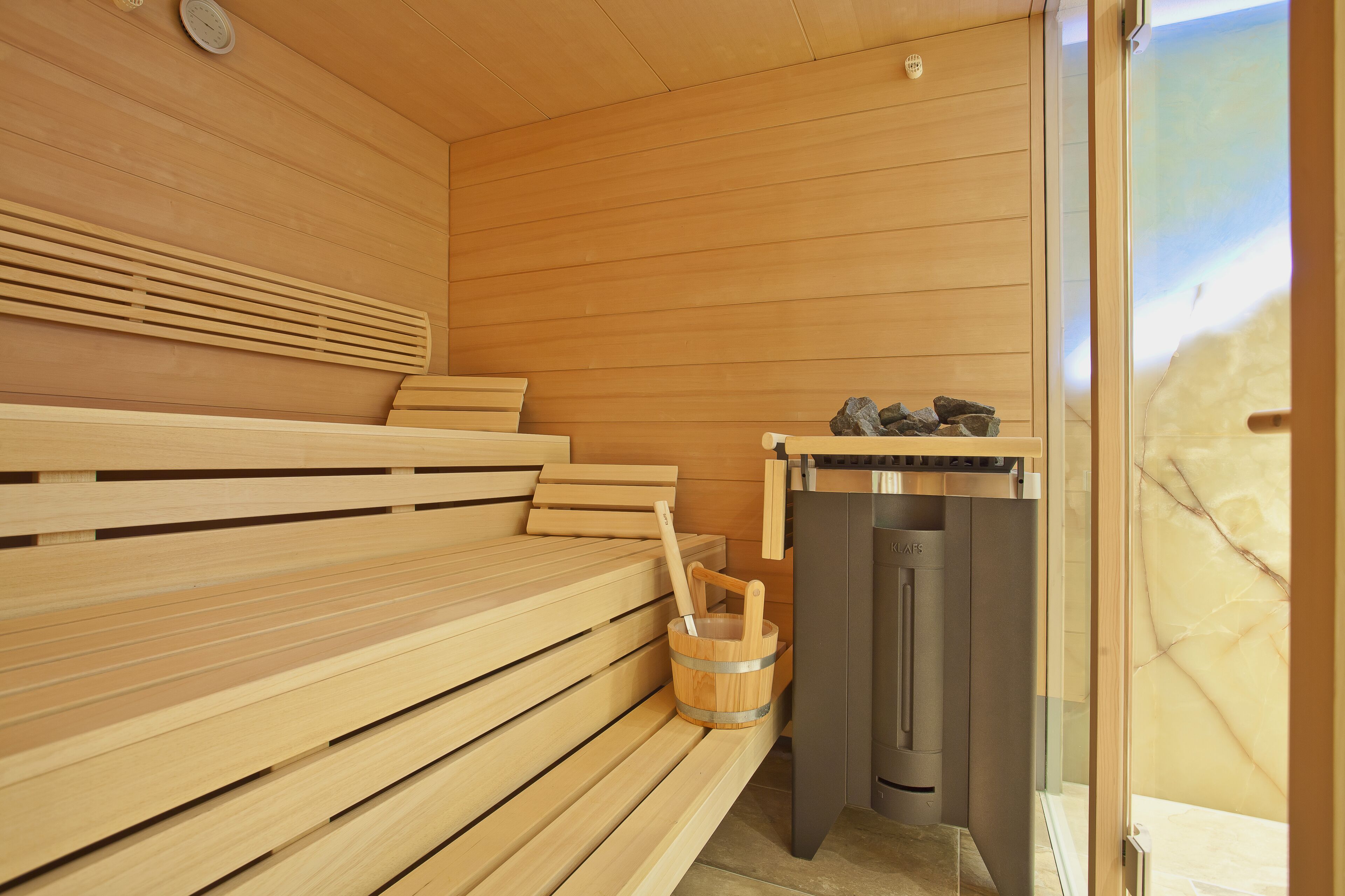 sauna, steam room