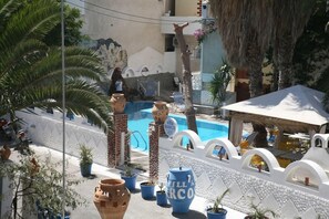 Property grounds - Villa Markos (Santorini)