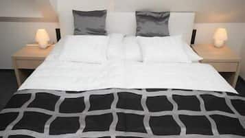 Single Room | Premium bedding, down comforters, minibar, in-room safe