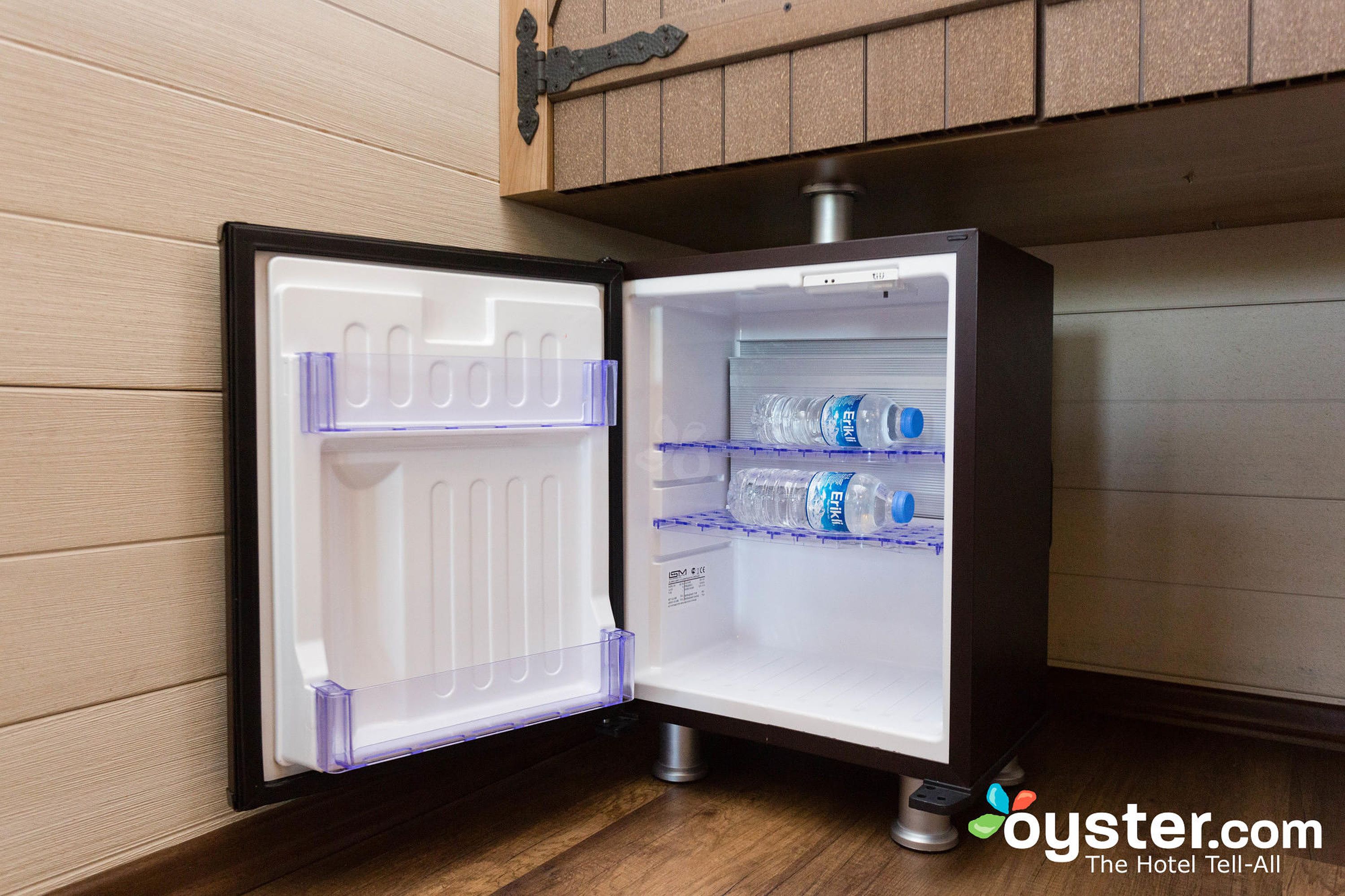 egyptian cotton sheets, premium bedding, minibar, in-room safe