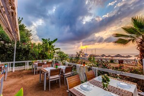 TĂ€gliches inbegriffenes kontinentales FrĂŒhstĂŒck