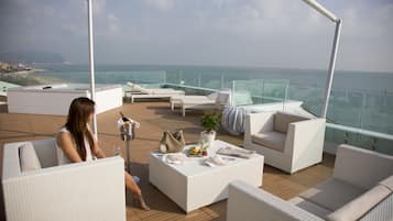 Sun deck