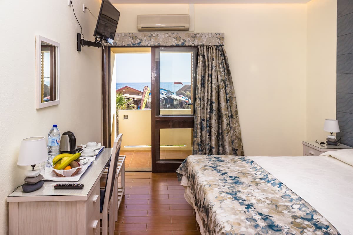 superior double room, balcony, sea view (or lagoon view) | desk, laptop workspace, blackout curtains, free wifi