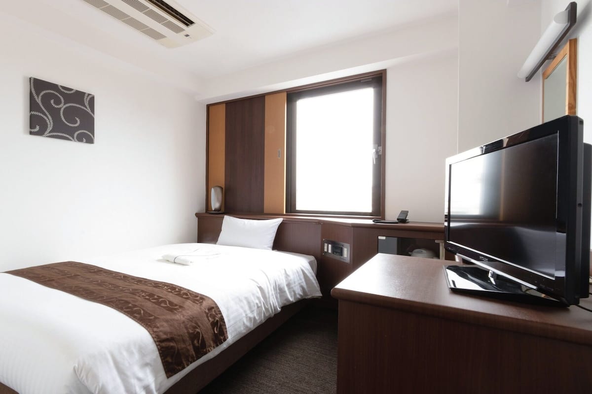 Desk, iron/ironing board (on request), free WiFi, bed sheets