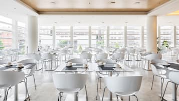 Daily buffet breakfast for a fee