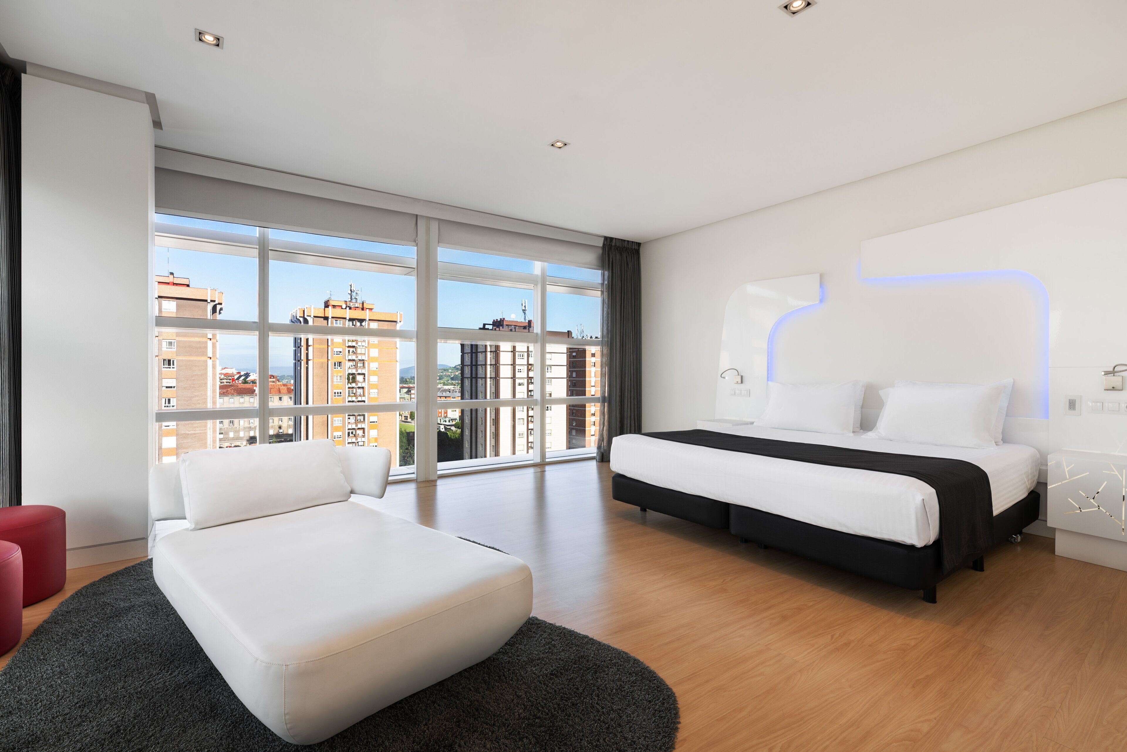 triple room | 1 bedroom, minibar, in-room safe, desk