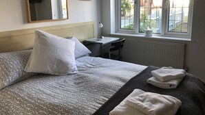 Double Room - Station Approach (Solihull)