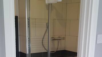 Premium Double Room, Ensuite (Kingsize) | Bathroom