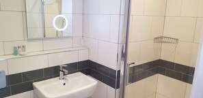 Habitación Premium doble, baño privado (Kingsize) | Baño