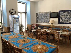 Coffee service - Pouso Dos Anjos (Lisbon)