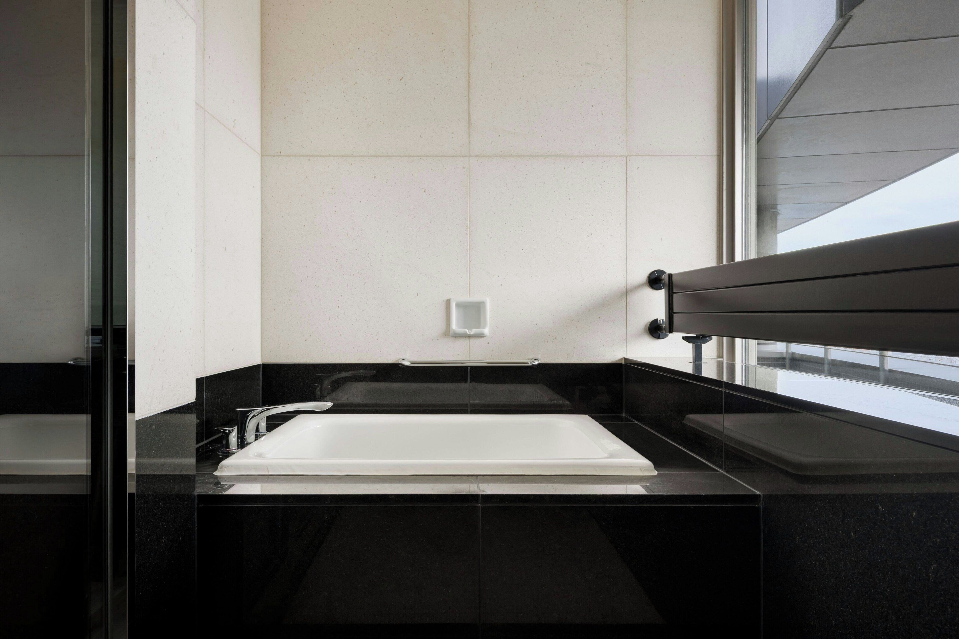 1 bedroom, hypo-allergenic bedding, down duvets, in-room safe