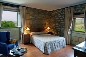 Blackout curtains, rollaway beds, free WiFi