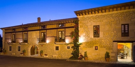 Front of property. Casona Los Caballeros
