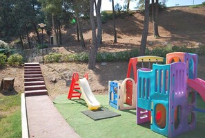 Außen-Kinderspielplatz