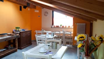 Servicio de comidas en la habitación