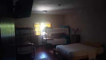 家庭双人房, 私人浴室 | 3 多间卧室、遮光窗帘、隔音、免费 WiFi