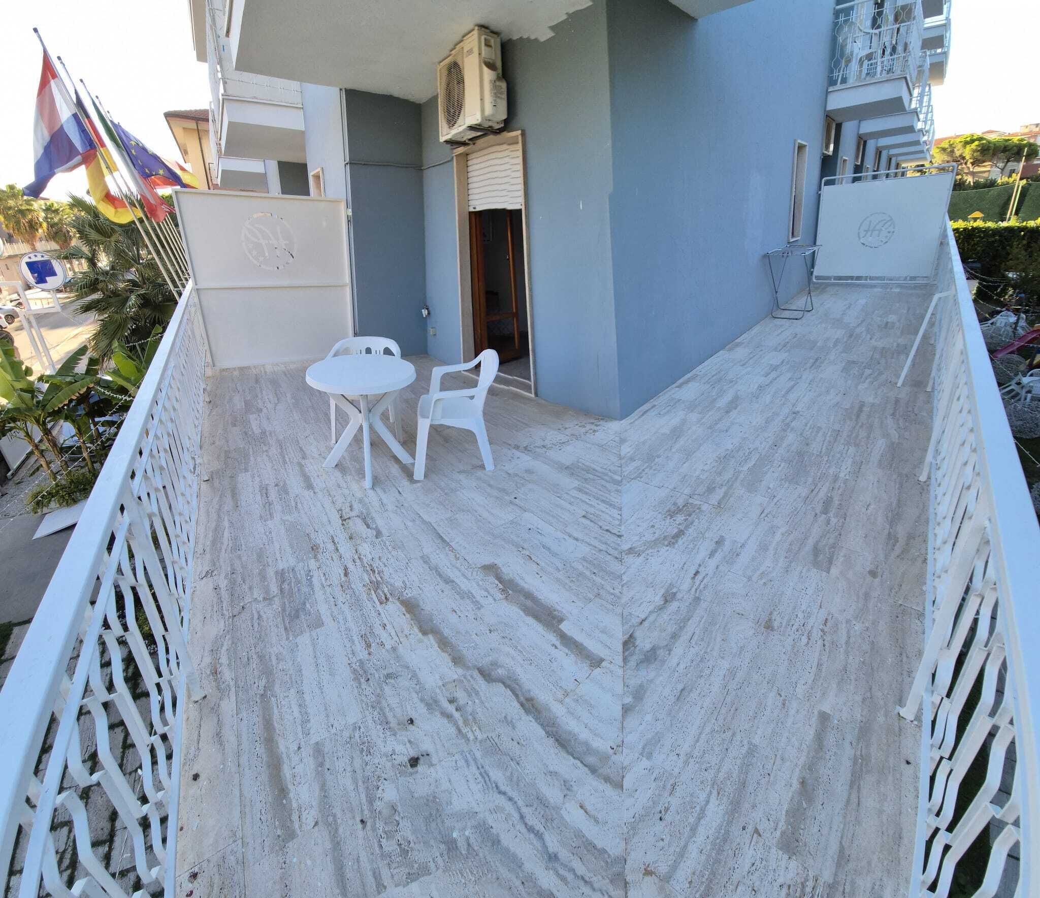 Photo - Hotel President