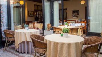 Spécialités Cuisine méditerranéenne