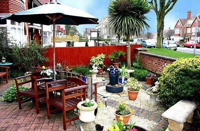 Lyndsay Guest House