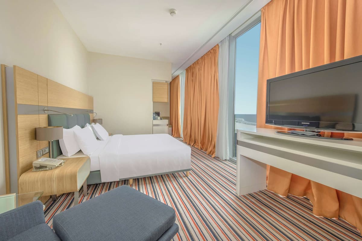 Suite, 1 Bedroom | Minibar, in-room safe, desk, laptop workspace