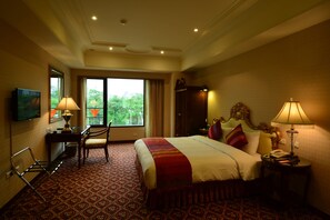 디럭스룸, 킹사이즈침대 1개 | 오리/거위털 이불, 필로우탑 침대, 미니바, 각각 다른 스타일의 인테리어