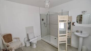Quarto casal superluxo, suíte, vista para o jardim | Banheiro