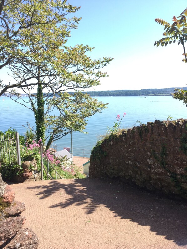 In Strandnähe, Liegestühle