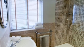 Suite, Ensuite | Bathroom