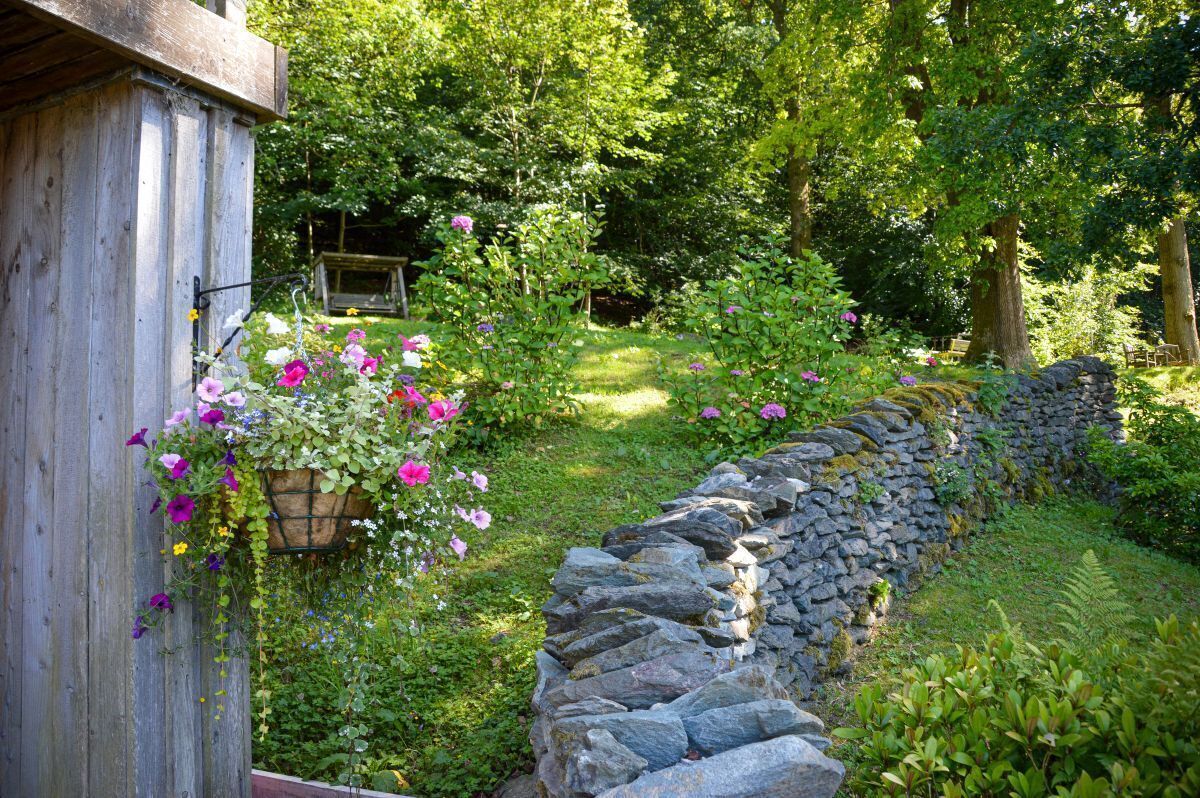 Sängtillbehör av högsta kvalitet, individuell inredning och unika möbler