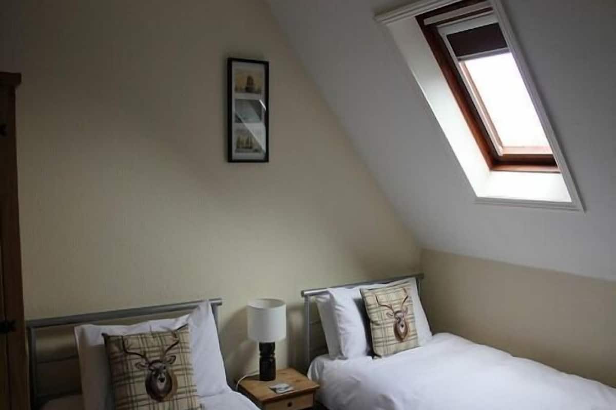Twin Room, Ensuite | Wi-fi percuma