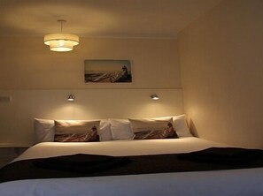 Double Room, Ensuite (Room 9) | Free WiFi