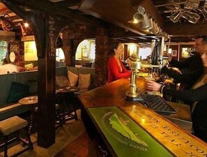 Bar (in der Unterkunft)